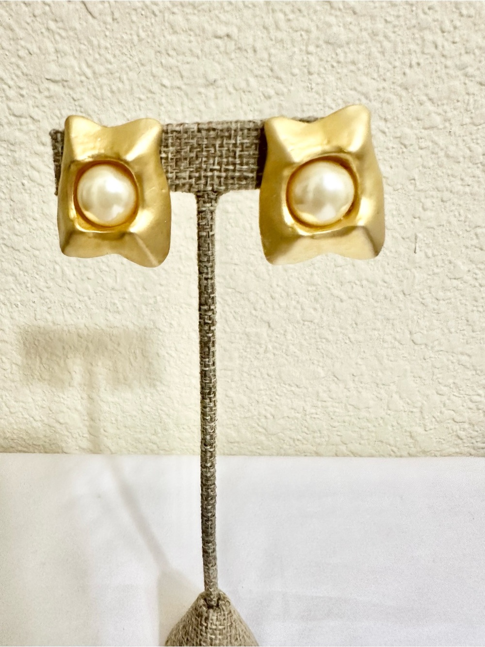Vintage Gold Plated Pearl Center Square Stud Earrings - Clips